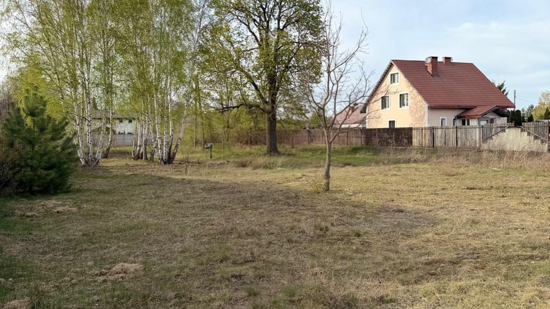 Działka na sprzedaż